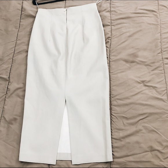 ZARA leather cream midi skirt. - Picture 3 of 3